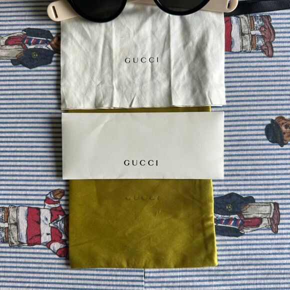 Authentic Gucci GG0256S-001 Sunglasses With Case & Accessories Retail $1000 - Picture 2 of 14